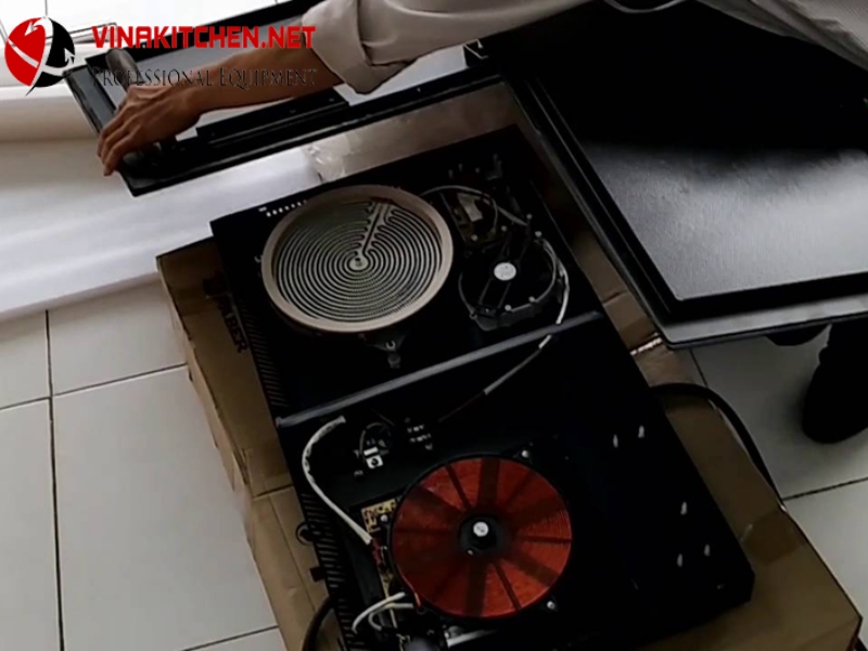 Thay mặt kính bếp từ