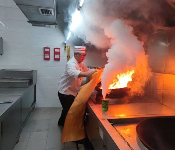 Giải pháp tất tần tật cho bếp ga công nghiệp bị lửa đỏ 3 - Vinakitchen bep-ga-cong-nghiep-bi-lua-do