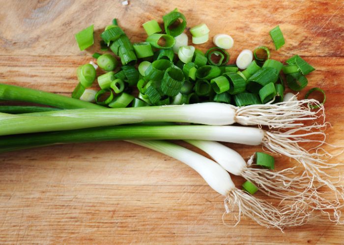 7 cách bảo quản hành lá tươi lâu, không bị hỏng 19 - Vinakitchen cach-bao-quan-hanh-la